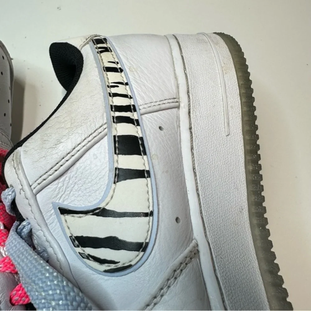 Nike Air Force 1 Low South Korea White Zebra Swoosh Pink Black‎ Women’s 7 2020